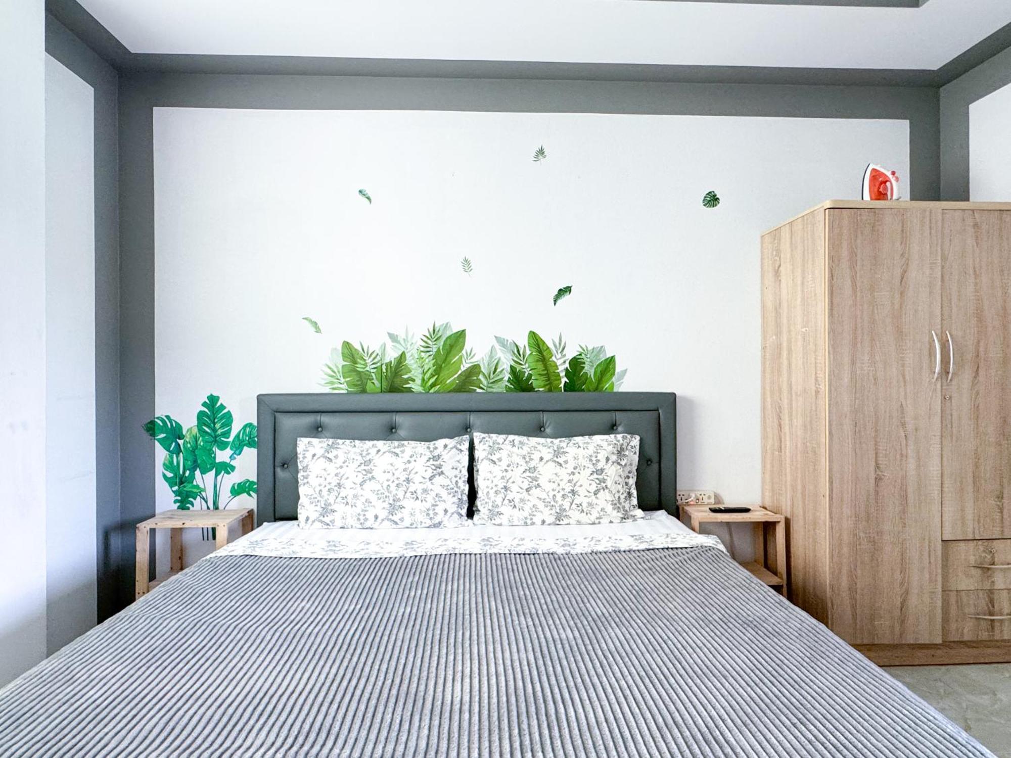 Sea Dreamer Beachfront Apartments Пхукет Экстерьер фото